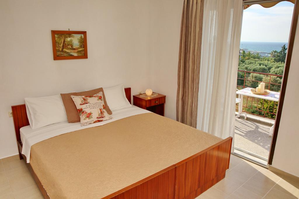 Kastoria Hotel Apartments Hanioti Quarto foto