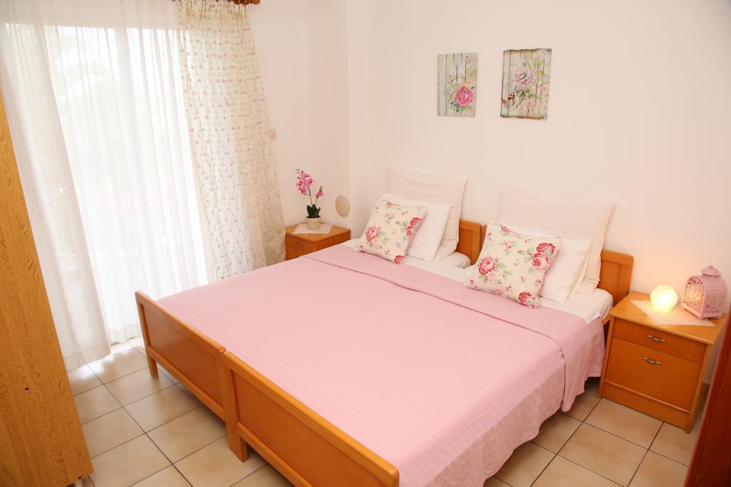 Kastoria Hotel Apartments Hanioti Quarto foto