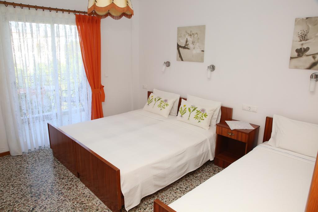 Kastoria Hotel Apartments Hanioti Quarto foto